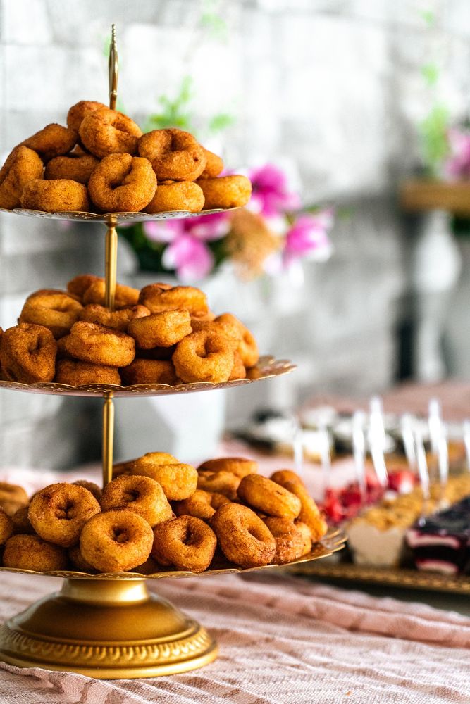 Torre de mini donitas